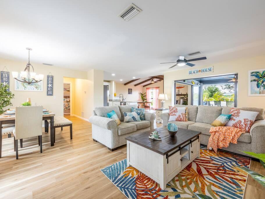 Englewood, Manasota Keys - 2 Bedroom Luxury Villa, Pool, Game Room, 6 Min To Beaches Next To Canal Kültér fotó